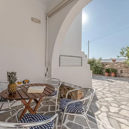 Zanneta & Mikri Vigla