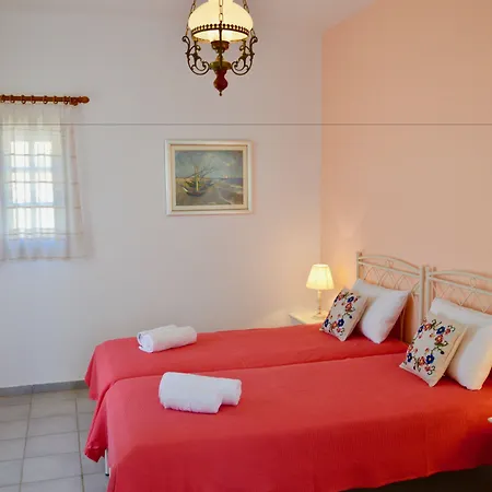 Zanneta & Aparthotel Mikri Vigla