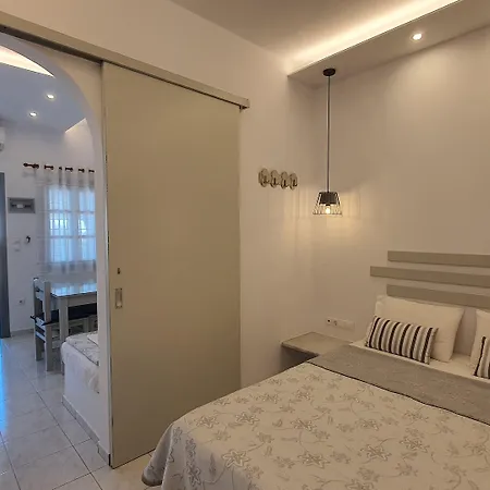 Zanneta & Aparthotel Mikri Vigla