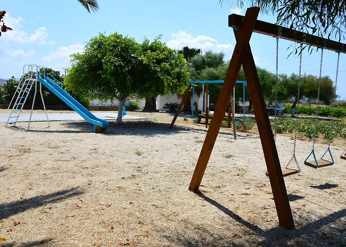 Ξενοδοχείο με διαμερίσματα Zanneta & Μικρή Βίγλα